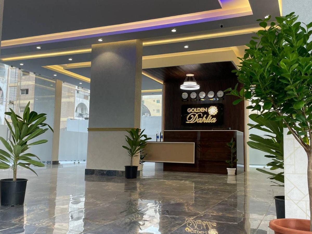 Golden Dahlia Fintas Aparthotel Kuwait City Exterior photo