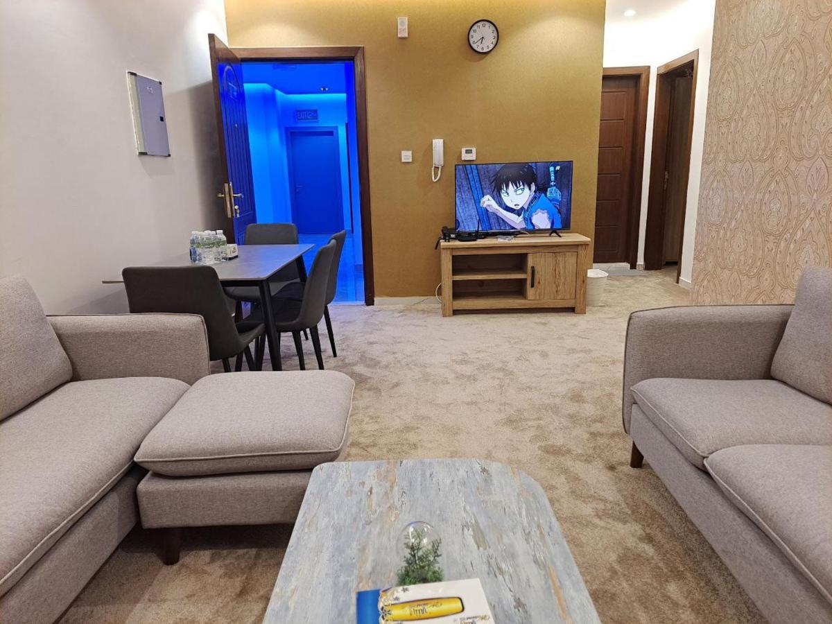 Golden Dahlia Fintas Aparthotel Kuwait City Exterior photo