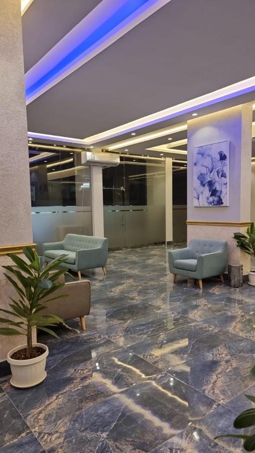 Golden Dahlia Fintas Aparthotel Kuwait City Exterior photo