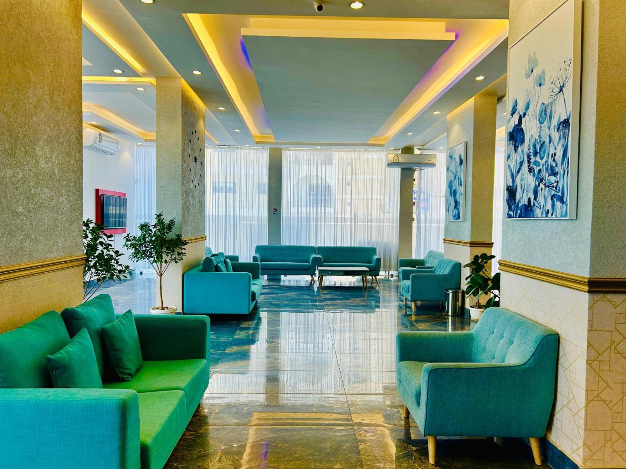 Golden Dahlia Fintas Aparthotel Kuwait City Exterior photo
